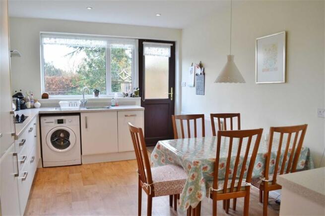 KITCHEN/DINER