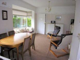 FAMILY/DINING ROOM