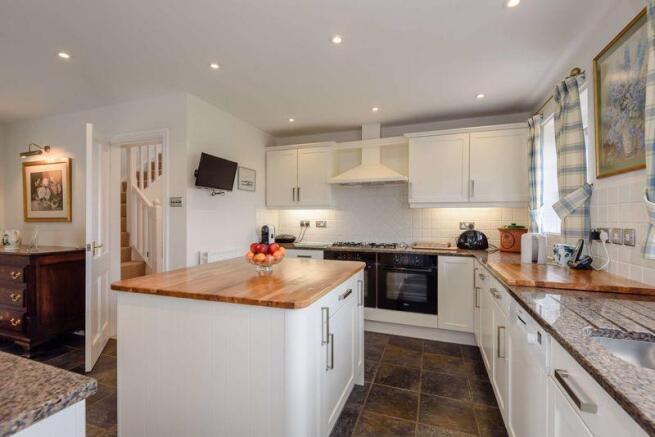 Kitchen Area 2