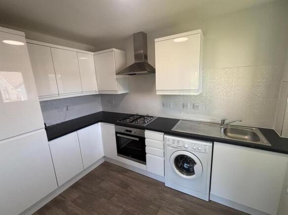 82 Millhall Court 2.jpg