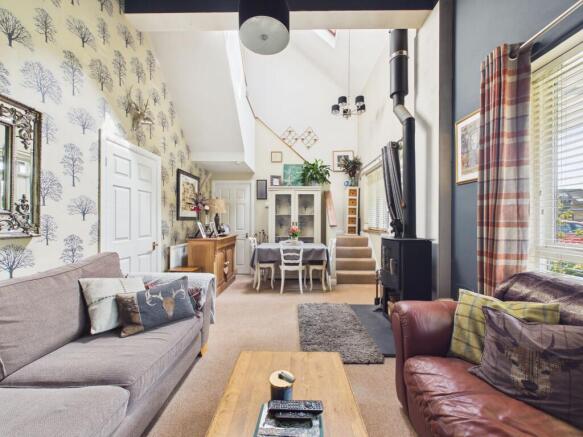 3 bed Terraced for sale Image 8