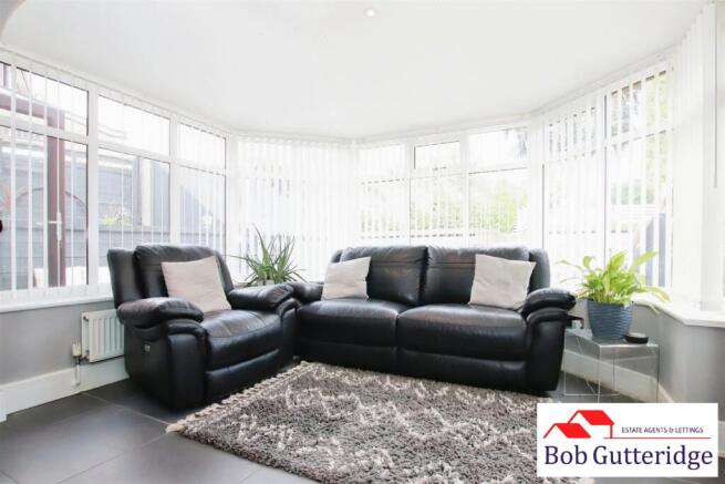 GARDEN ROOM