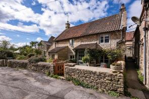 2, Chapel Path, Chippenham SN14 8DL