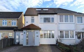 27, Sussex Avenue, Romford RM3 0TA