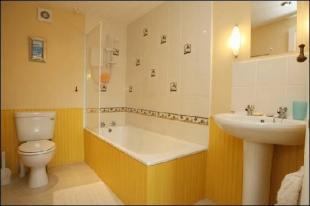 2ND BATHROOM
