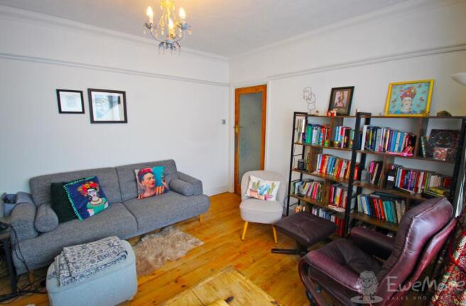 lounge room