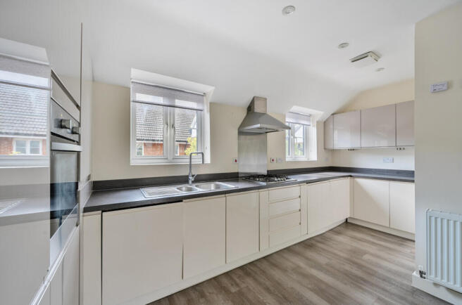 1295621-14-682b3c...