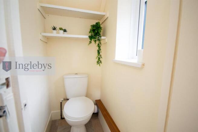 3 bed House for sale Image 12