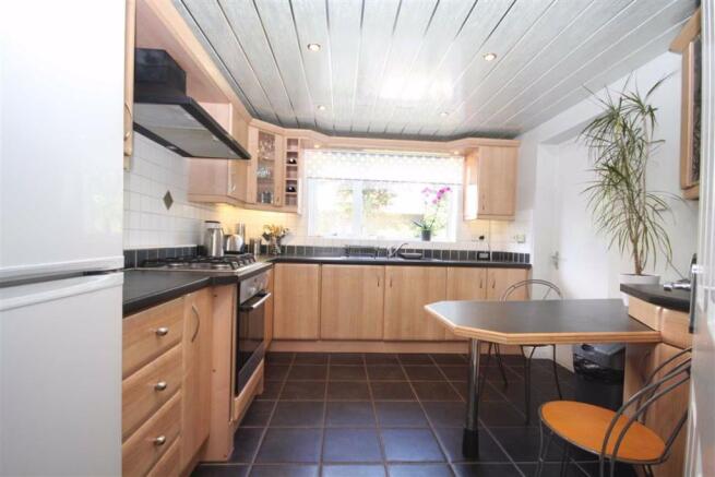 Fitted Breakfast Kitchen