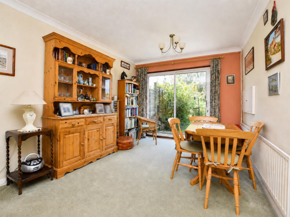 Hawthorne Way, Wing, Leighton Buzzard photo 4