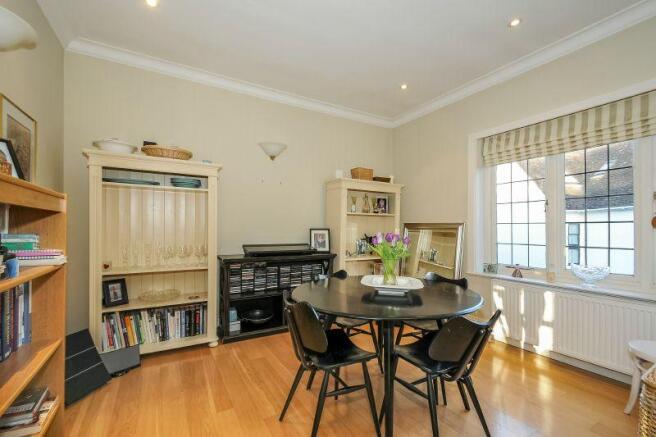 kitchen/dining room