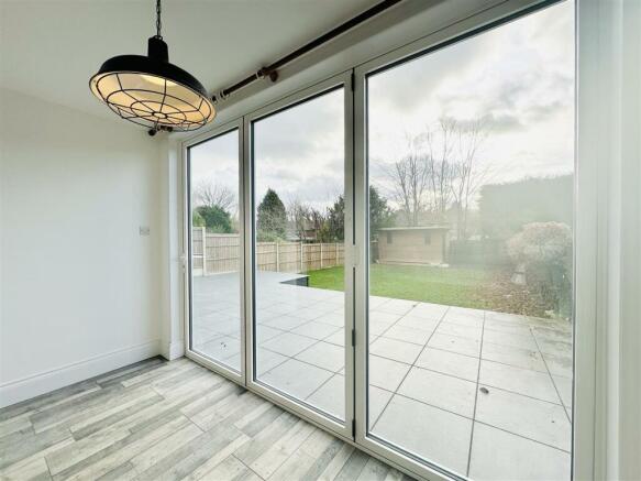 Rear reception doors