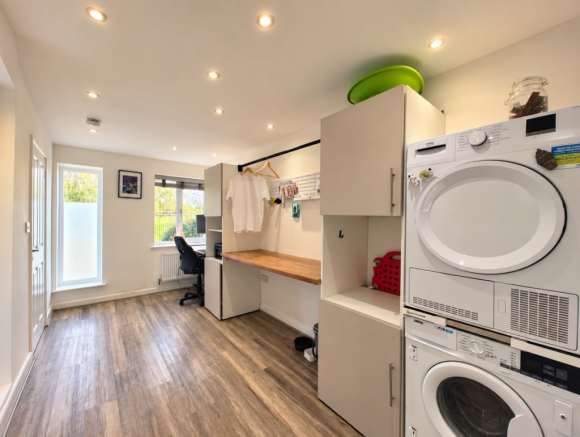 Hawkinge Close, Ettingshall, WV2 photo 4