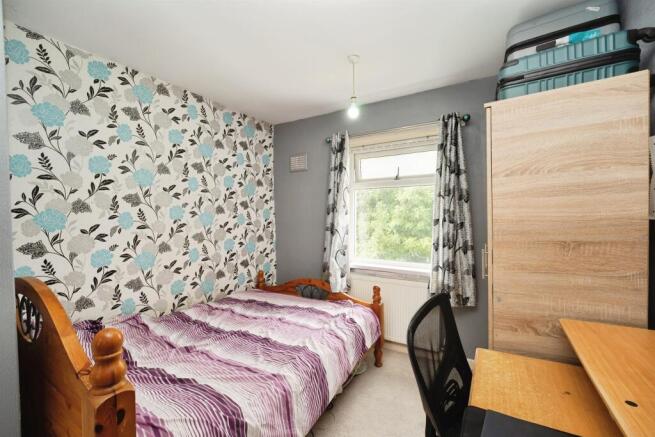 3 bed Semi-Detached for sale Image 10