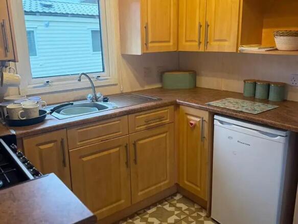 Three Bed Willerby Westmorland, Cenarth Falls Resort, Cenarth, Newcastle Emlyn, Carmarthenshire, SA38 9JS photo 5