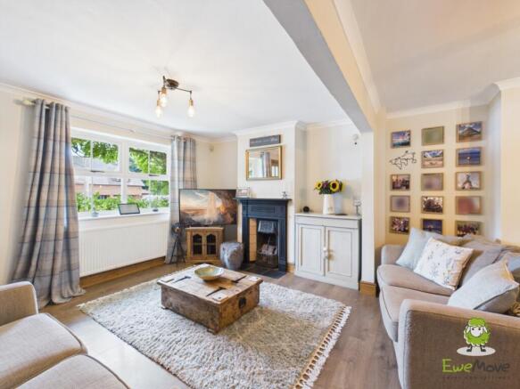 EweMove Estate Agents Basingstoke - 29 Roman Road