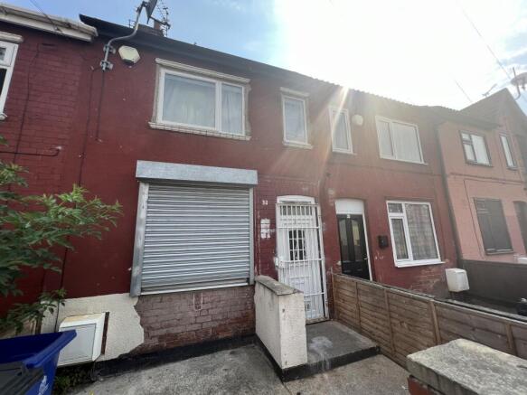 3-bed terraced on 33 Princes Crescent, Edlington, Doncaster, South Yorkshire DN12 1BA, £14,000