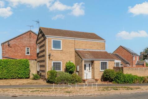 Dains Place, Trimley St. Mary, IP11