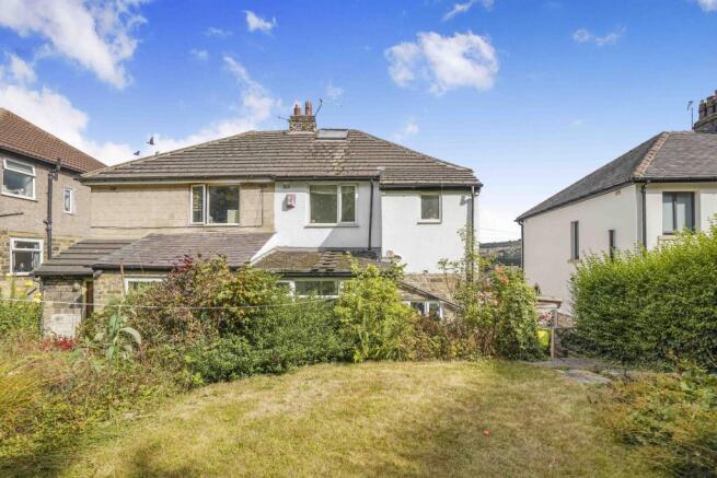 3 bed Semi-Detached for sale in baildon
