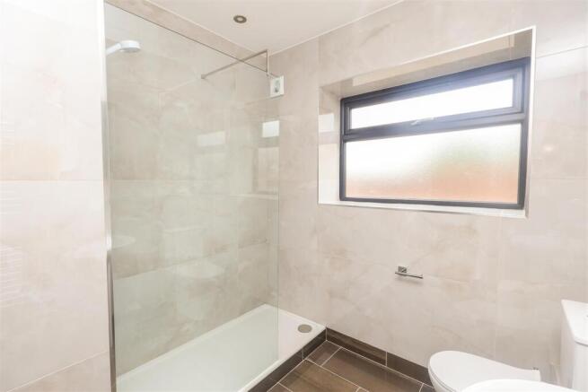 2 bed Detached Bungalow for sale Image 10