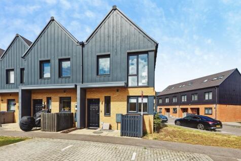 Venus Close, Milton Regis, Sittingbourne, Kent, ME10