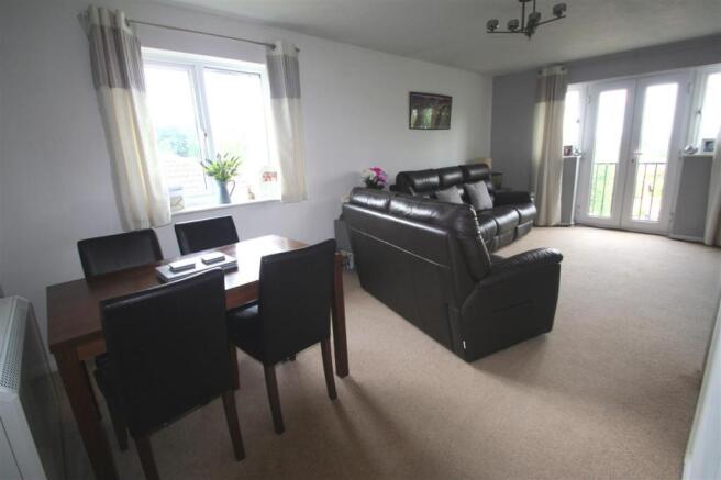 Living/Dining Room