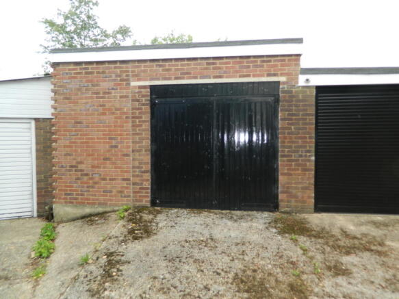 access to rear garage