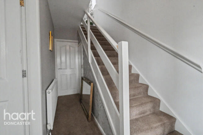 3 bed Semi-Detached for sale Image 5
