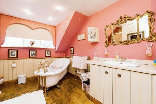 Ensuite Bathroom