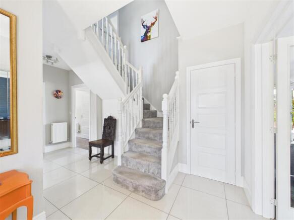 CAM05251G0-PR0183-STILL001.jpg