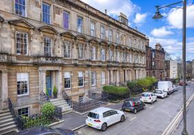 107, Hill Street, Glasgow G3 6TY