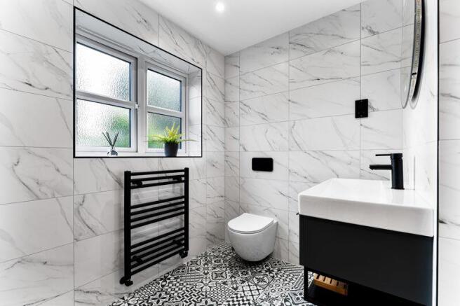 Family Bathroom/WC