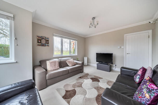 1424177-19-69b411...