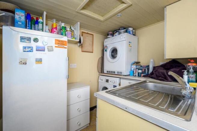 Laundry Room-1.jpg