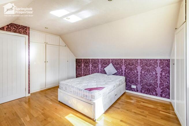 2 bed Detached for sale Image 12