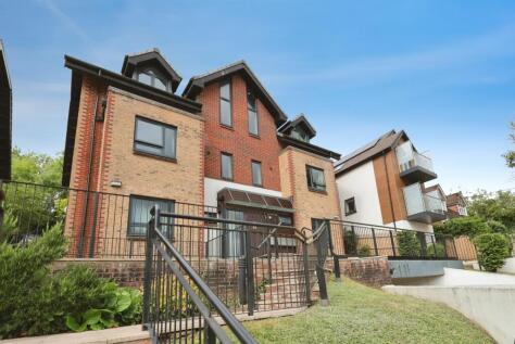 Kingsmead Road, HIGH WYCOMBE