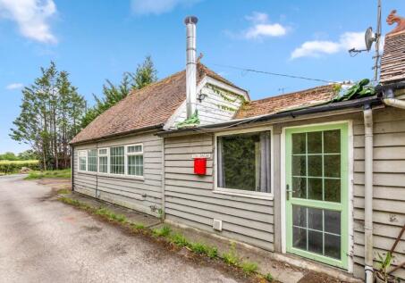 The Barn and The Stables Sevenacres, Smallfield Road, Horne, Horley, West Sussex, RH6 9JP