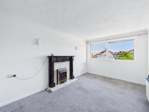 Apartment in Wallasey, Liscard - More