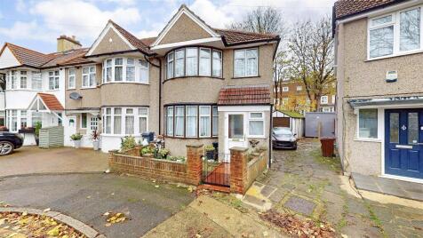 Crawford Close, Isleworth