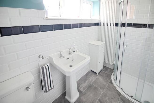 2 bed Semi-Detached Bungalow for sale Image 9