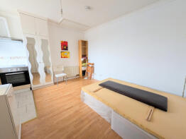 24a, North End Road, Golders Green, London NW11 7PT