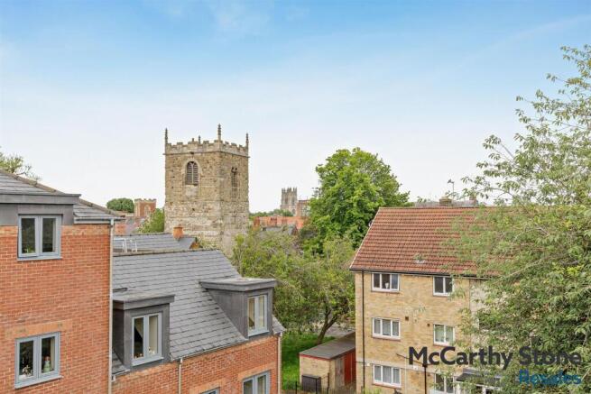 2 bed Apartment for sale Image 12