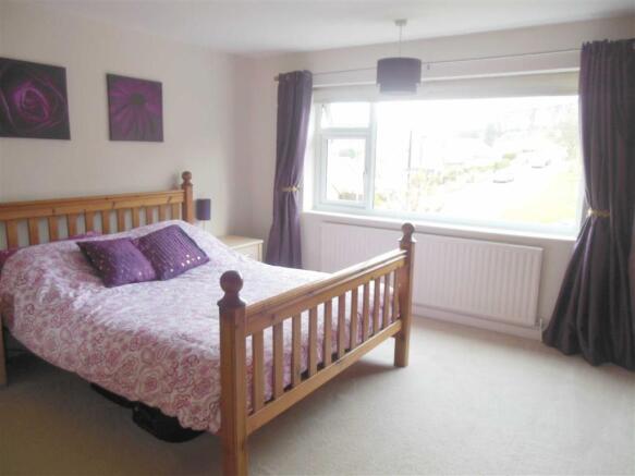 Bedroom no.1 front d