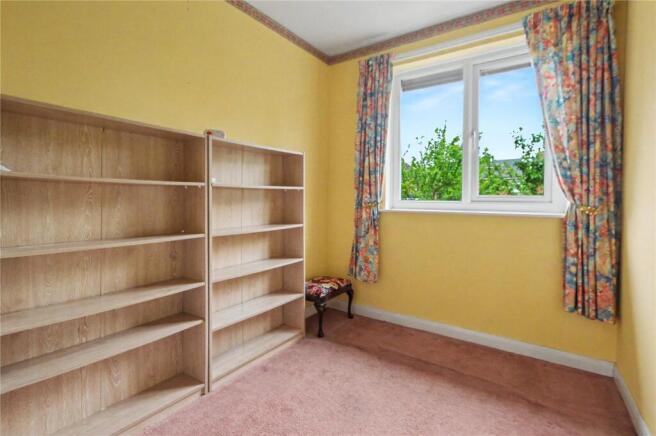 2 bed Apartment for sale Image 6