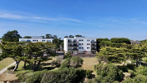 Wharncliffe Road, Highcliffe on Sea