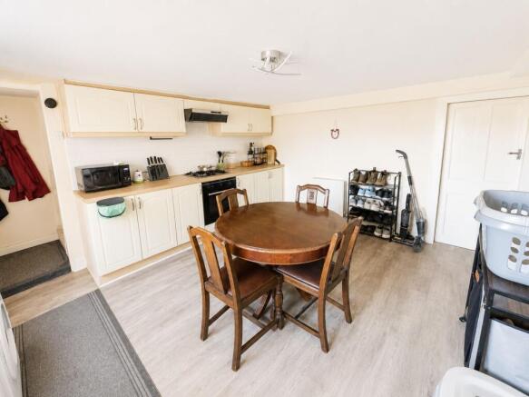 2 bed Terraced for sale Image 2