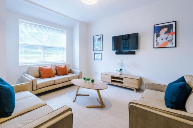161MR - Living Area