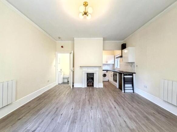 Bedroom/Lounge