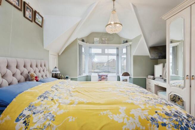3 bed Semi-Detached for sale Image 10