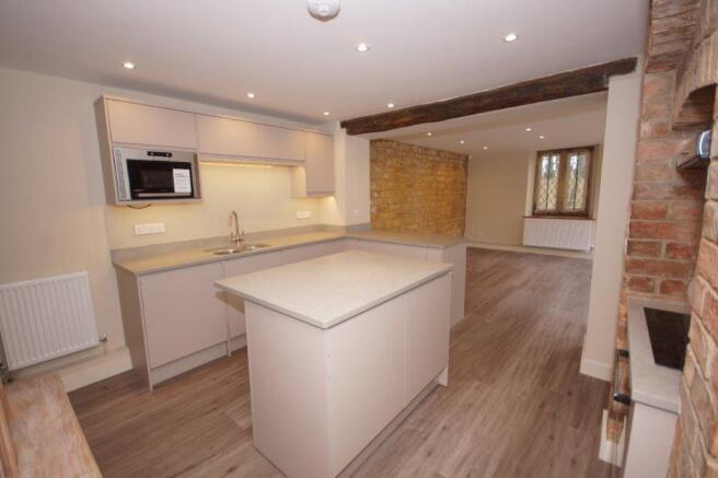 Brittens Lodge - Kitchen 3.jpg